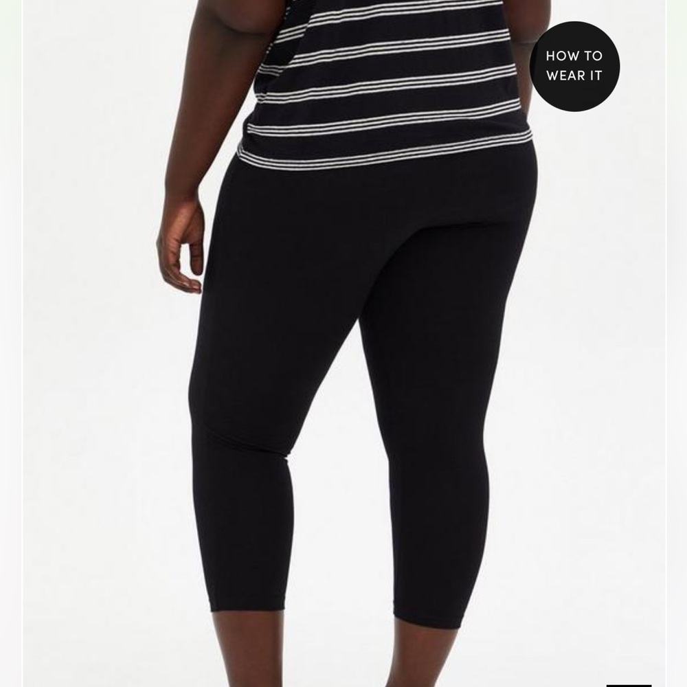 Torrid Crop Signature Waist Premium Legging - Picture 3 of 3